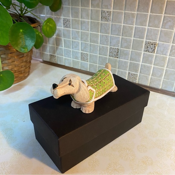 Vintage Artesania Rinconada Dachshund puppy dog Uruguay Hand Carved Figurine - Picture 3 of 9